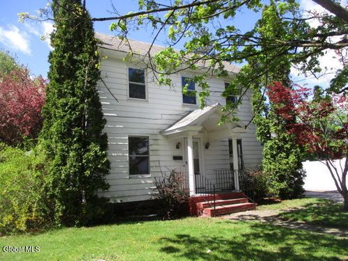 42 Garfield St, Glens Falls, NY, 12801-2645 | Card Image