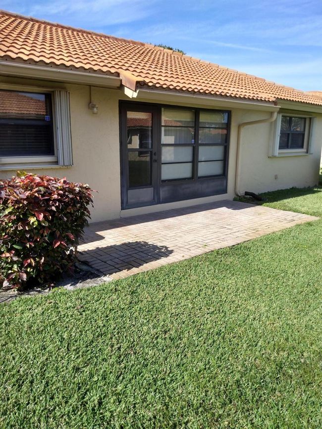 A - 9890 Bischofia Tree A Way, Condo with 2 bedrooms, 2 bathrooms and null parking in Boynton Beach FL | Image 17