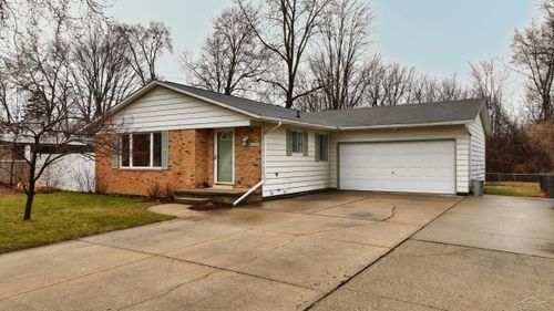 3550 Weiss Street, Saginaw Charter Township, MI, 48602 | Card Image