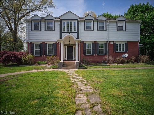 497 Moravian Trail, Uhrichsville, OH, 44683 | Card Image