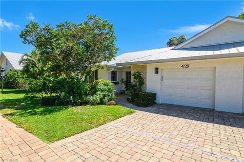 n8-4728 West Blvd, NAPLES, FL, 34103-3050 | Card Image