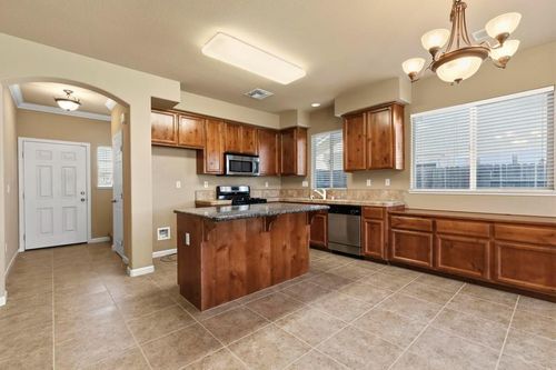 5621 Seedling Way, Marysville, CA, 95901-8338 | Card Image