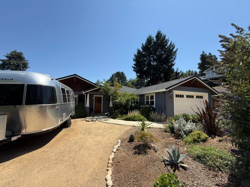 1108 Park St, Ashland, OR, 97520-3533 | Card Image