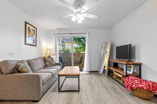 g106-68-3831 Lua Kula St, WAIKOLOA, HI, 96738-6728 | Card Image