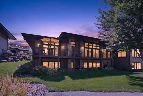 9224 Crosswinds Ln, Verona, WI, 53593-7906 | Card Image