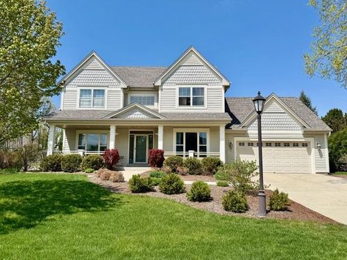 W244N5731 Falcon Drive, Sussex, WI, 53089 | Card Image