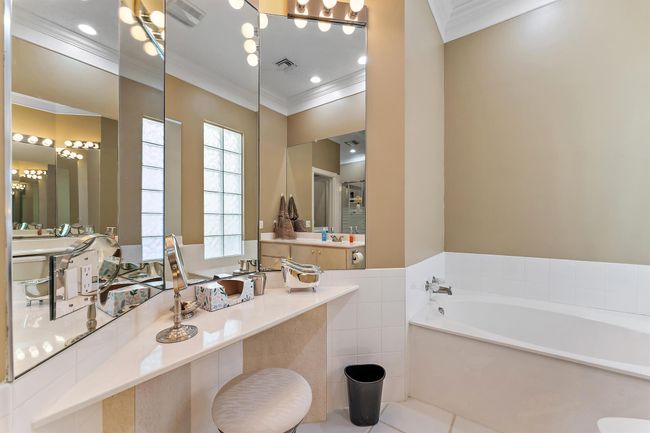 8485 Se Palm Hammock Ln, House other with 3 bedrooms, 3 bathrooms and null parking in Hobe Sound FL | Image 27