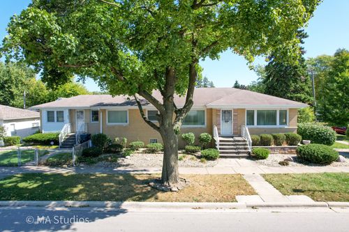 8636 40th St, Lyons, IL, 60534-1004 | Card Image