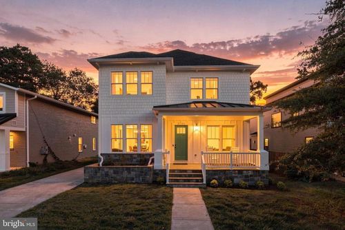2701 12th St S, ARLINGTON, VA, 22204-4890 | Card Image