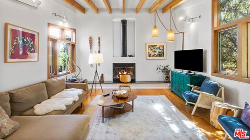 21421 Encina Rd, Topanga, CA, 90290 | Card Image