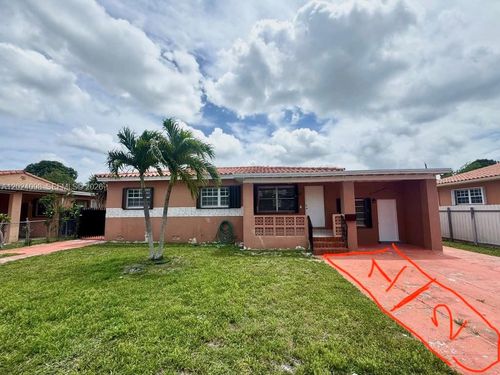 main-300 E 37th St, Hialeah, FL, 33013-2648 | Card Image
