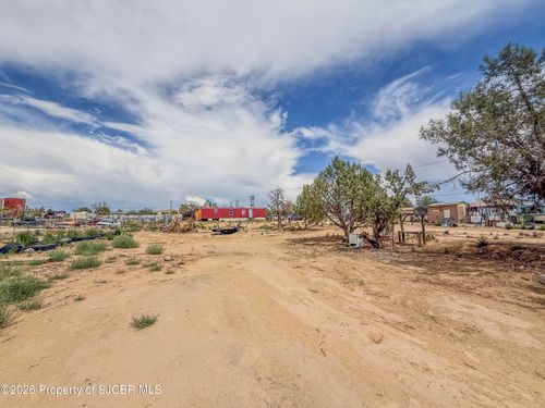 24 Road 3953, Farmington, NM, 87401-7990 | Card Image