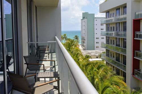 n522-777 N Ocean Dr, Hollywood, FL, 33019-1206 | Card Image