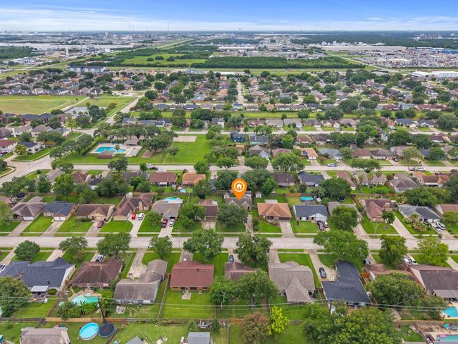 10928 Collingswood Dr, House other with 3 bedrooms, 3 bathrooms and 2 parking in La Porte TX | Image 34