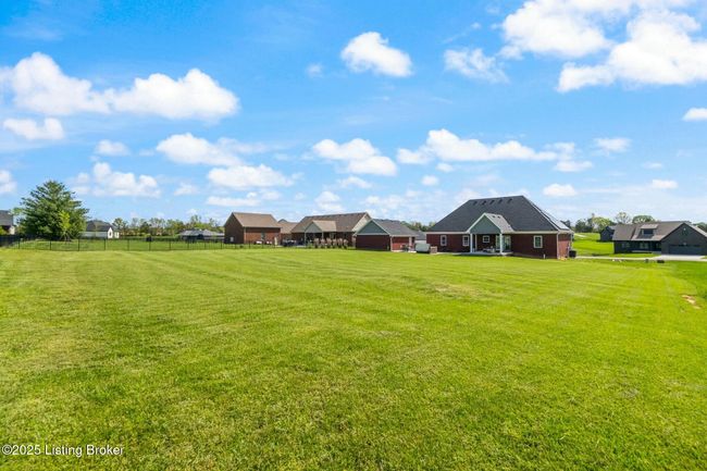 240 Brennan Ct, House other with 3 bedrooms, 2 bathrooms and null parking in Shepherdsville KY | Image 15