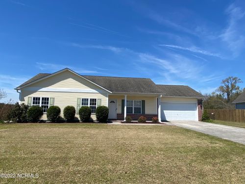 125 Hardin Dr, Maysville, NC, 28555-9379 | Card Image