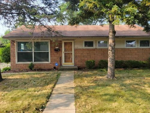 7519 W Sheridan Avenue, MILWAUKEE, WI, 53218 | Card Image