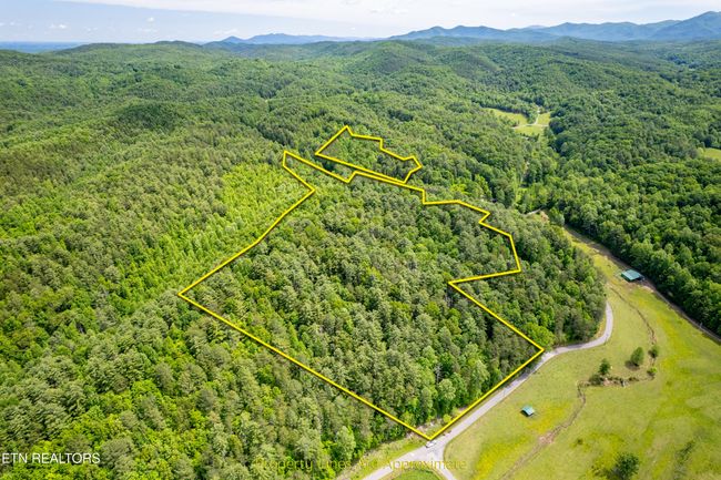 Shaw Mountain road and Rafter Rd intersect at the property. | Image 6