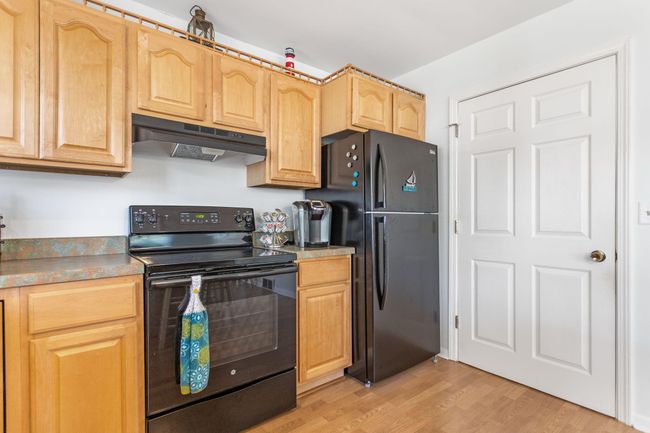 UNIT-23 - 7370 N Shore Dr, Condo with 2 bedrooms, 2 bathrooms and null parking in South Haven MI | Image 19