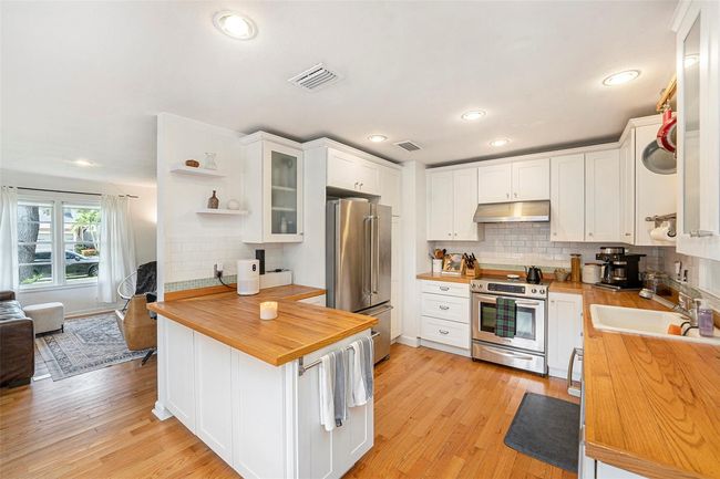 3709 W San Pedro St, House other with 3 bedrooms, 2 bathrooms and null parking in TAMPA FL | Image 9