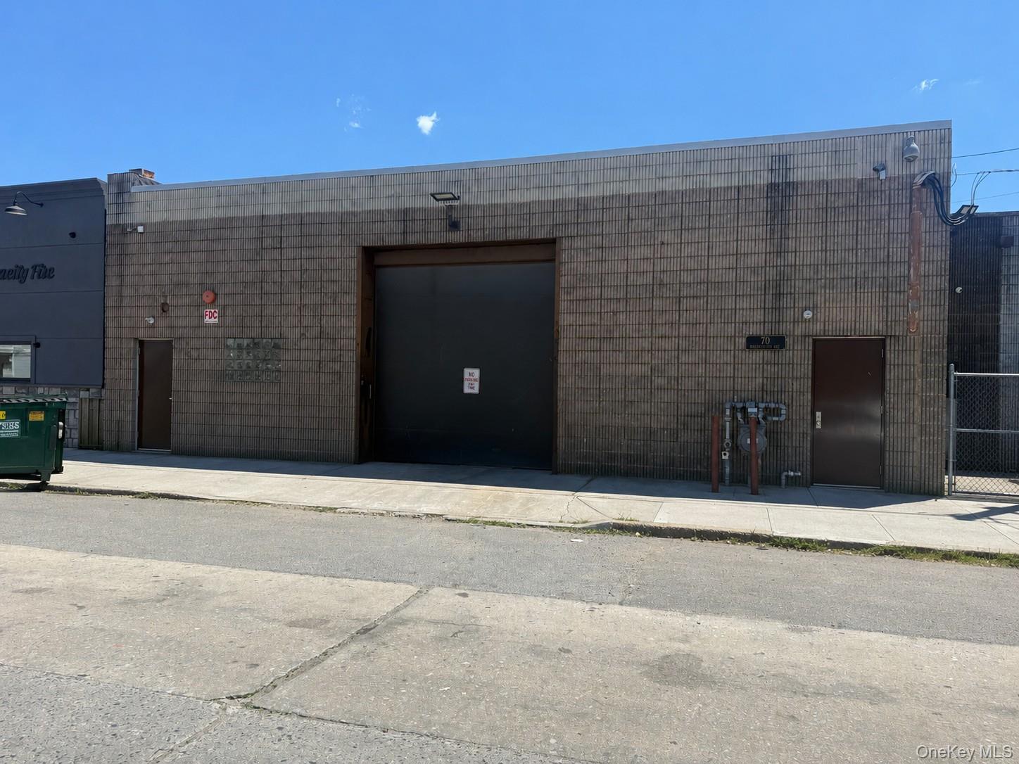 70 Bennington Ave, Freeport, NY 11520