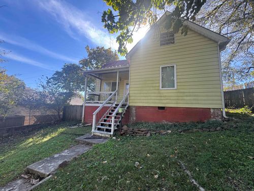 2613 W 6th St, Little Rock, AR, 72205-6001 | Card Image