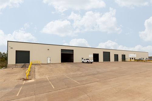 b-1808 N Main, Cleburne, TX, 76033 | Card Image