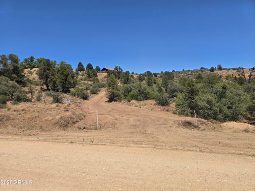 78-17571 S Oak Dr, Peeples Valley, AZ, 86332-8670 | Card Image