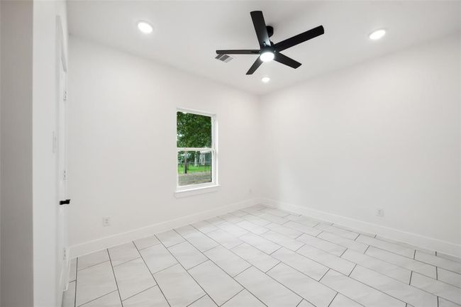 708 Azalea St, House other with 4 bedrooms, 2 bathrooms and 2 parking in Prairie View TX | Image 21