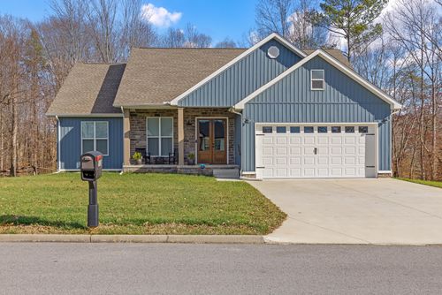 100 Shadows Lawn Dr, Athens, TN, 37303-3953 | Card Image