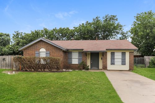 308 Coury Rd, Everman, TX, 76140-3606 | Card Image