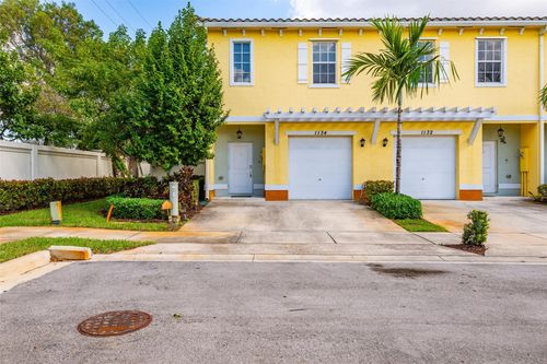 1134 Nw 40th Ter, Lauderhill, FL, 33313-6648 | Card Image