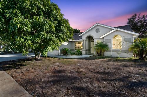 377 Wood Chuck Ave, TARPON SPRINGS, FL, 34689-7520 | Card Image