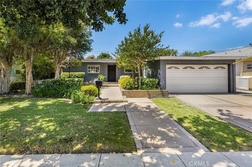 2635 Gondar Ave, Long Beach, CA, 90815-2219 | Card Image