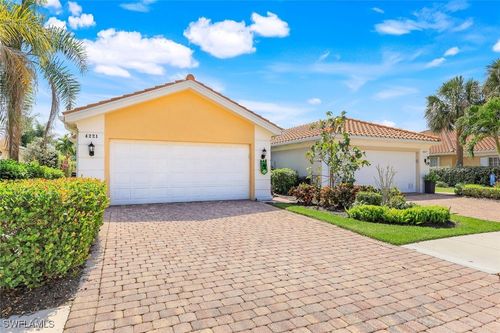 4221 Saint George Ln, NAPLES, FL, 34119-7505 | Card Image