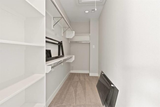 B - 5816 Gardendale Dr, House other with 3 bedrooms, 3 bathrooms and 2 parking in Houston TX | Image 13
