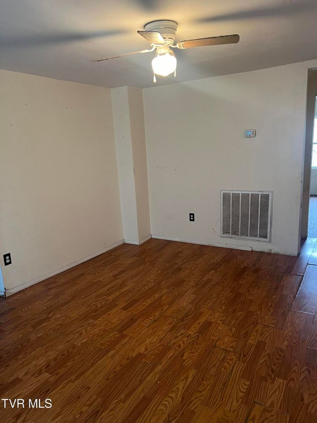4315 Randall Rd, House other with 5 bedrooms, 2 bathrooms and null parking in Appalachia VA | Image 4