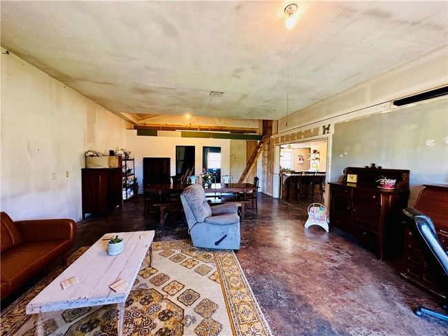 8889 Ne Highway 52, House other with 3 bedrooms, 1 bathrooms and null parking in Windsor MO | Image 25