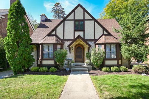 1531 N 60th Street, Wauwatosa, WI, 53208 | Card Image