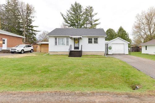 504 Wilbert Street, Pembroke, ON, K8A3G6 | Card Image