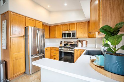 unit-1322-520 Arrowhead Trl, Henderson, NV, 89015-9575 | Card Image