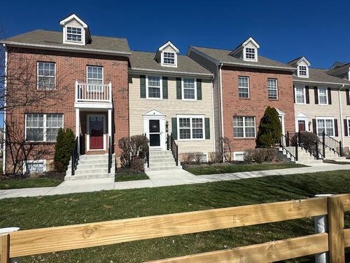 70 Highbluffs Blvd, Columbus, OH, 43235-8421 | Card Image