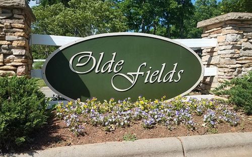6167 Olde Fields Way, Pfafftown, NC, 27040-8223 | Card Image