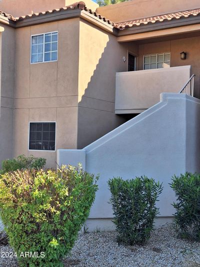 2063 - 10101 N Arabian Trail, Condo with 2 bedrooms, 2 bathrooms and null parking in Scottsdale AZ | Image 2