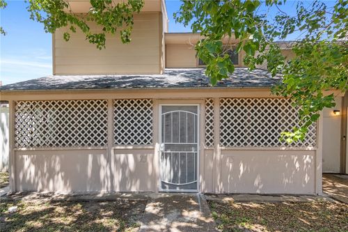 75 S Commonsway Dr, Portland, TX, 78374-2525 | Card Image