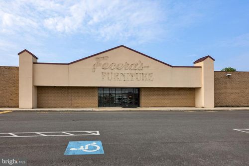 4708 Penn Ave, Reading, PA, 19608-9672 | Card Image