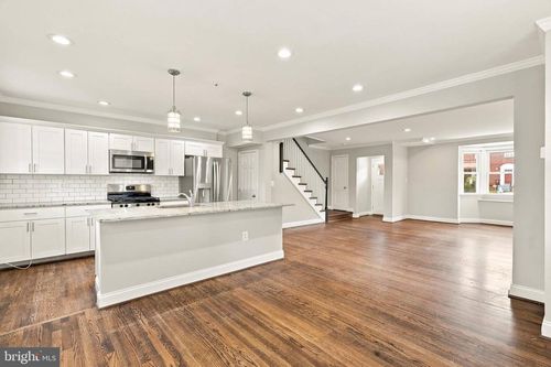 1518 Lochwood Rd, BALTIMORE, MD, 21218-1602 | Card Image