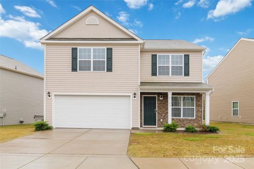 2147 Eastway Dr, Dallas, NC, 28034-9635 | Card Image