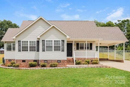 253 Periwinkle St, Lincolnton, NC, 28092-2961 | Card Image