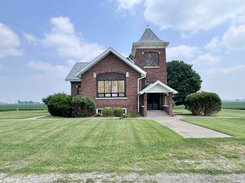 3991 S County Road 200 E, Logansport, IN, 46947-8804 | Card Image